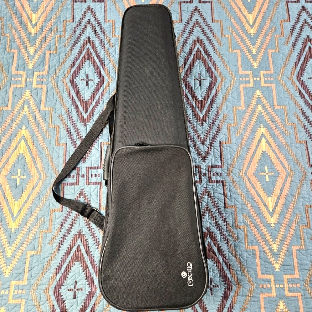 Cecilio violin‎ case